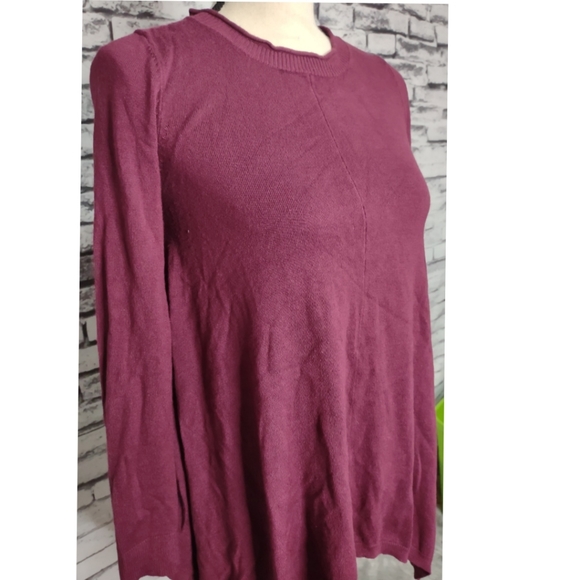 Handkerchief hem sweater - Picture 3 of 5